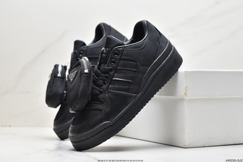 Adidas Sneakers